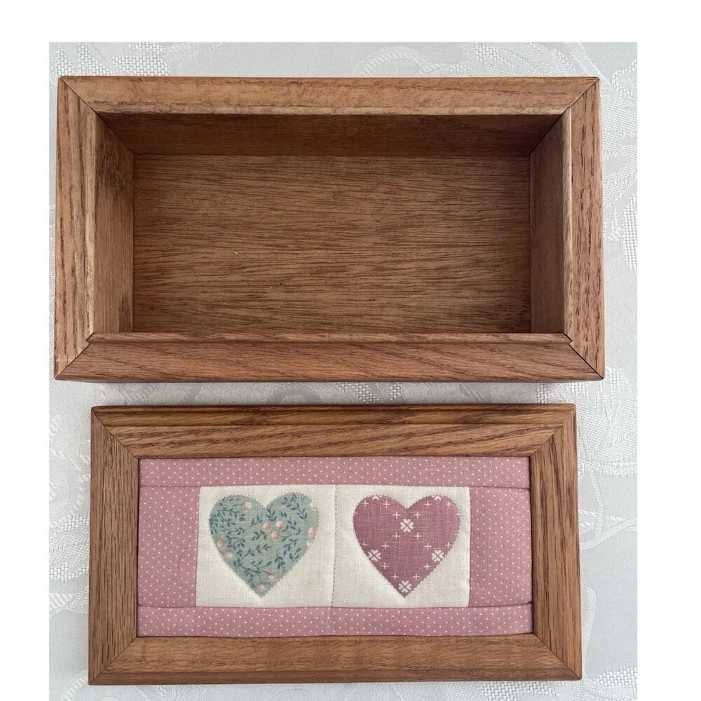 Tennessee Wood Crafters Quilted Top Oak Keepsake Box Hearts Cottagecore USA